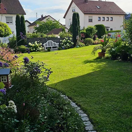 Apartamento Florina Inkl Stellplatz Und Balkon *