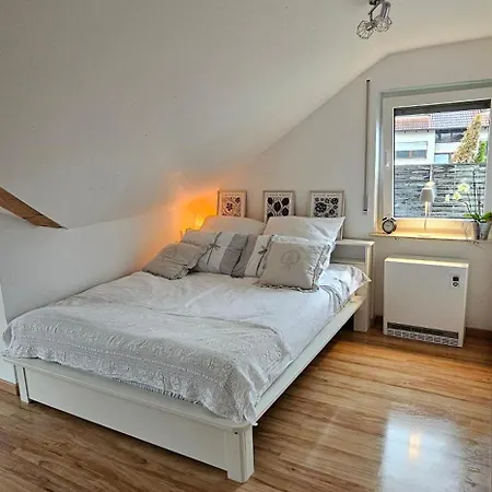 Florina Inkl Stellplatz Und Balkon Apartamento Schwäbisch Gmünd